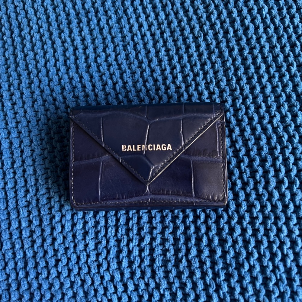 Blue Balenciaga crocodile embossed leather xs crpssbody and wallet - Picture 7 of 11